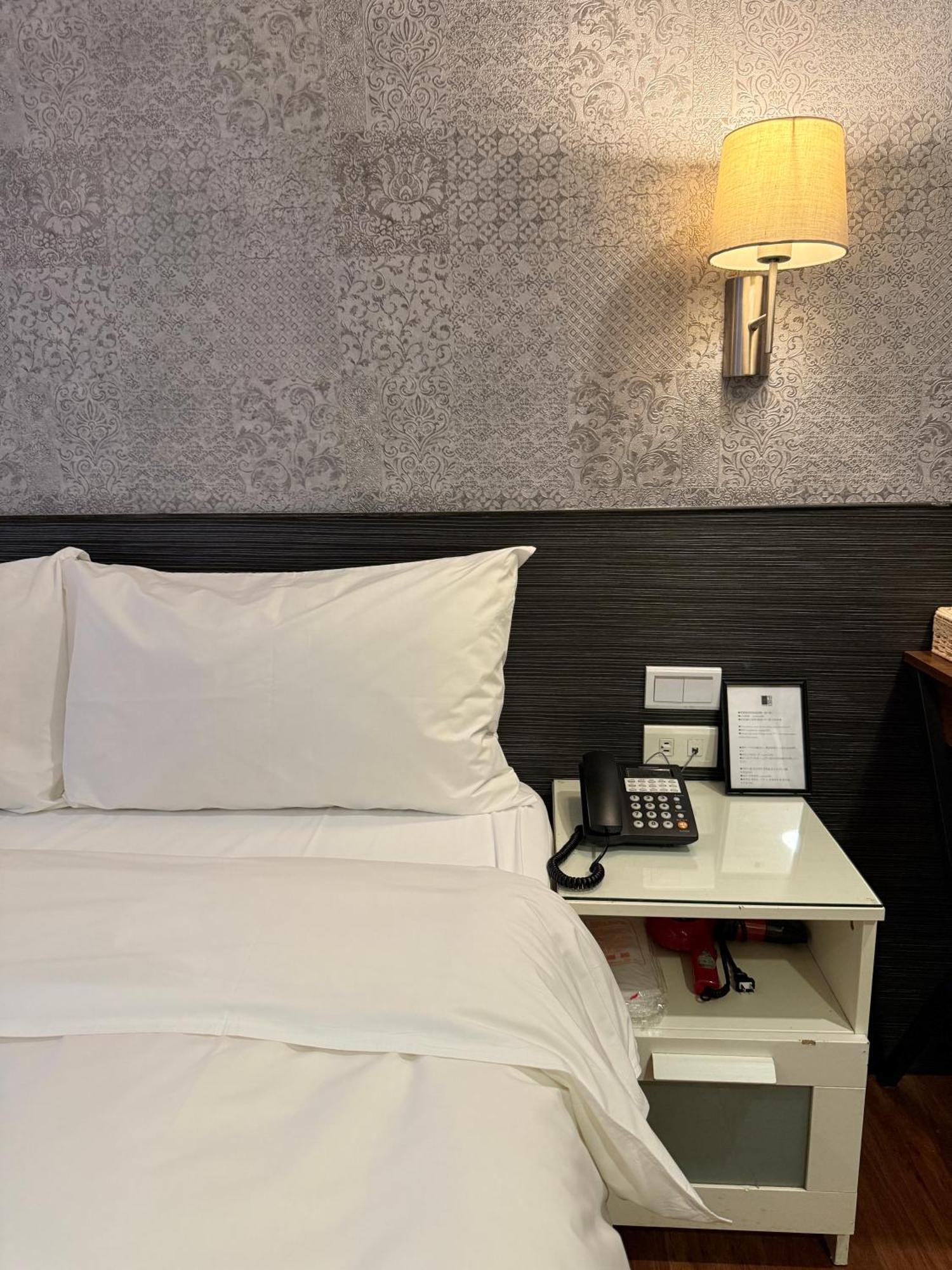泊居旅店 Oursinn Hotel Tajpej Buitenkant foto