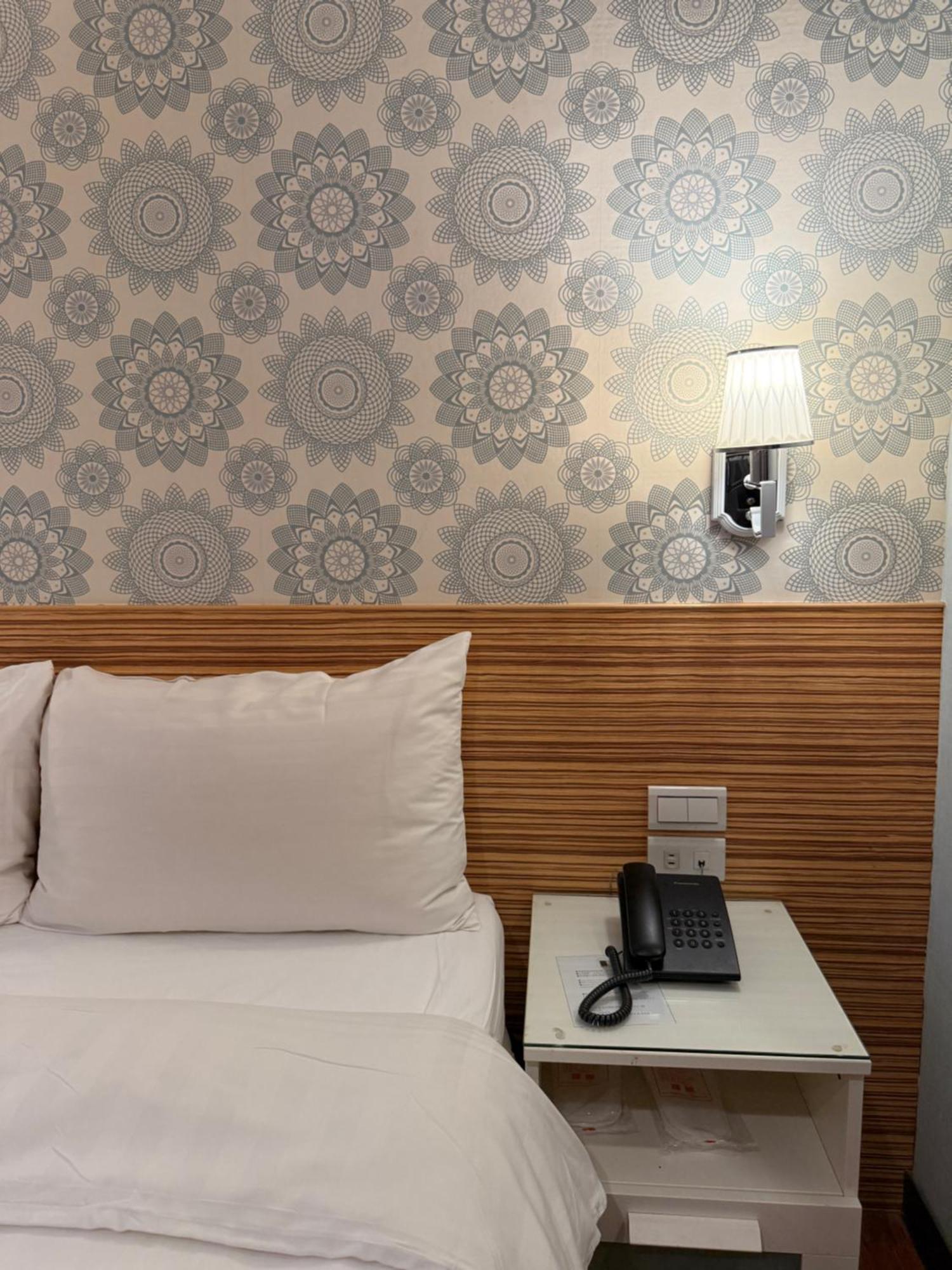 泊居旅店 Oursinn Hotel Tajpej Buitenkant foto