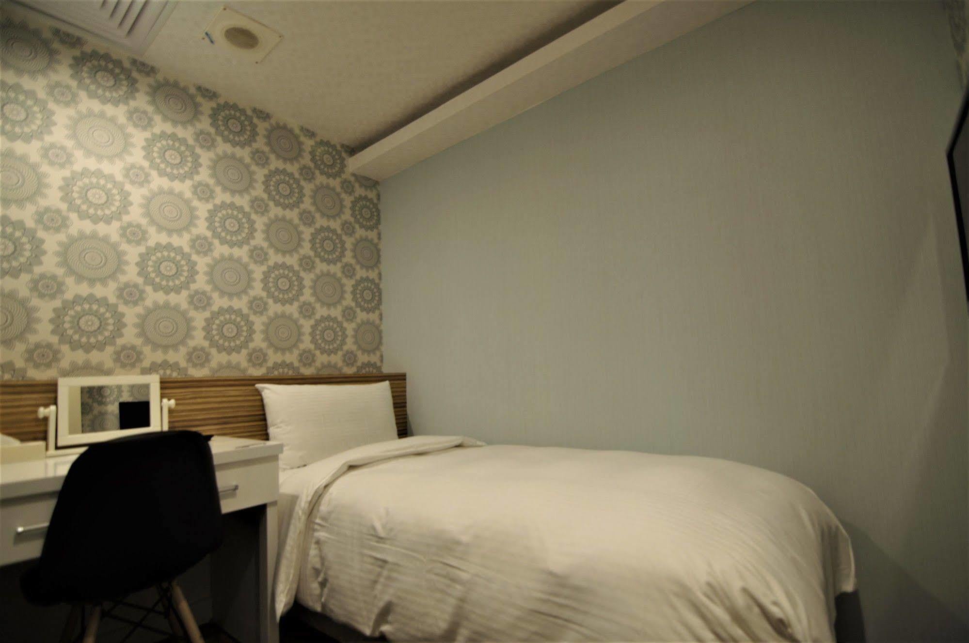 泊居旅店 Oursinn Hotel Tajpej Buitenkant foto
