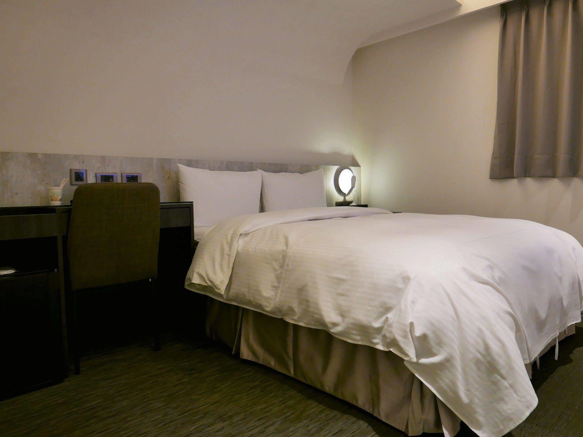 泊居旅店 Oursinn Hotel Tajpej Buitenkant foto